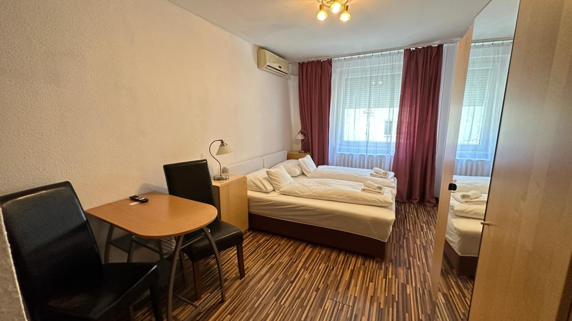 Hermina Apartmanok Westend Budapest Exteriör bild