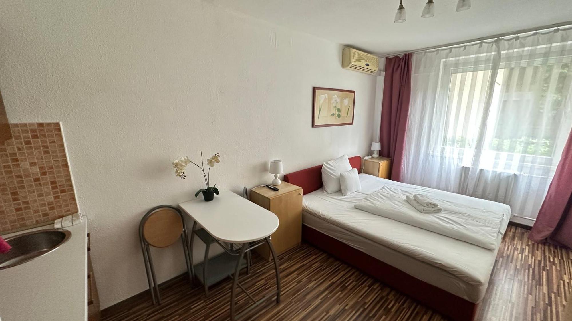 Hermina Apartmanok Westend Budapest Exteriör bild