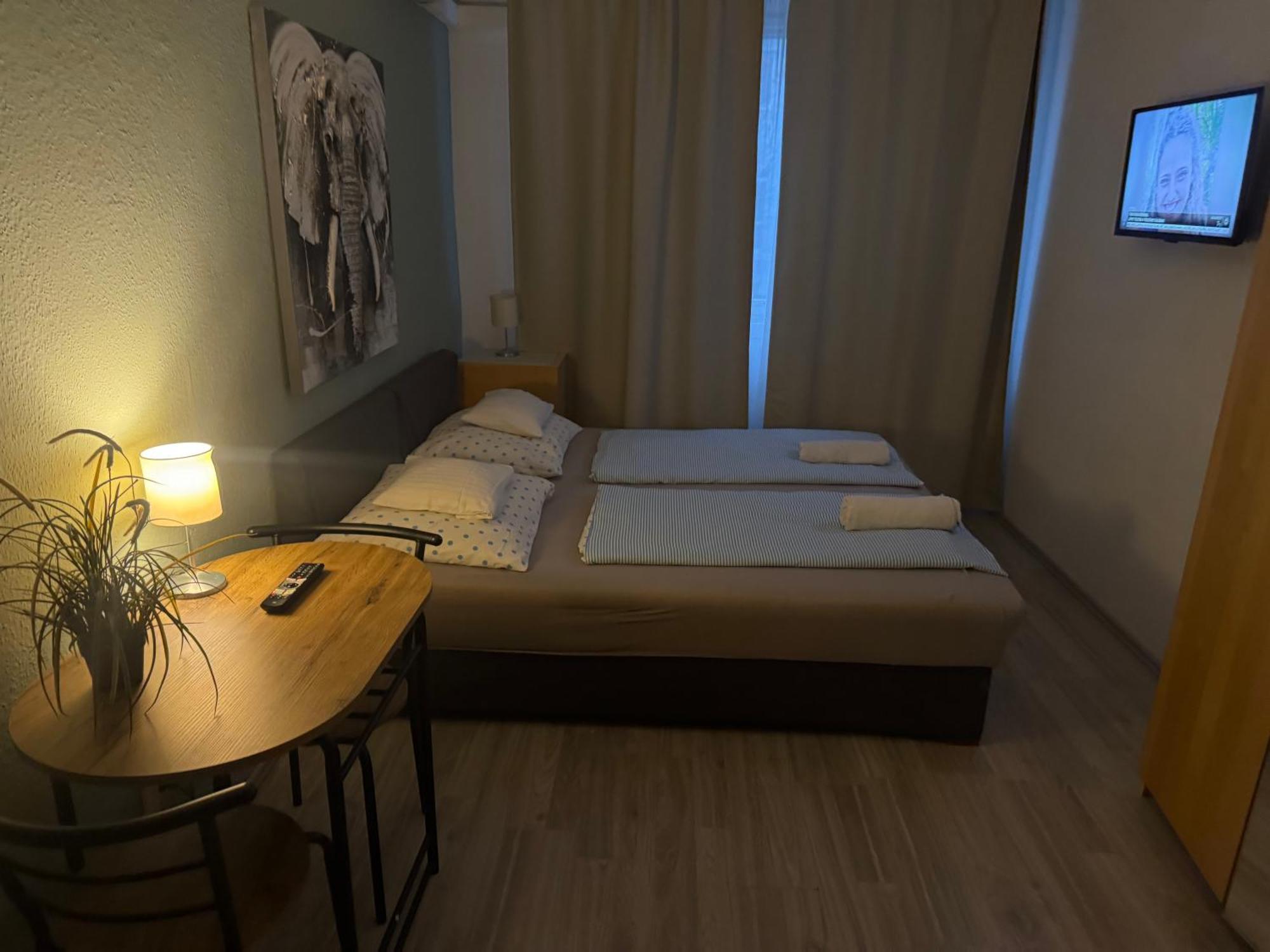 Hermina Apartmanok Westend Budapest Exteriör bild